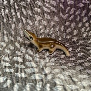 Vintage alligator figurine 🐊